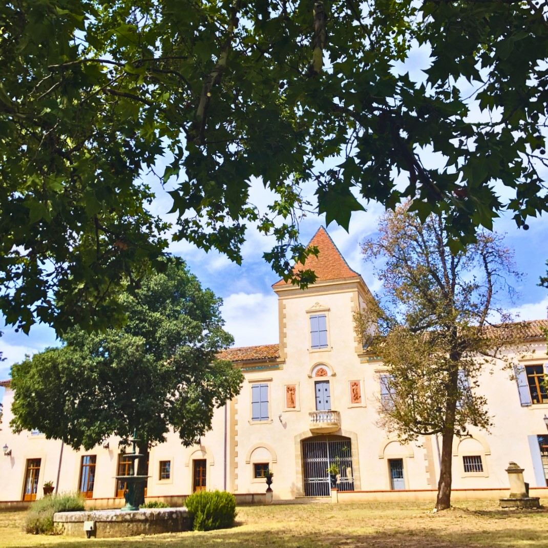 9-bedroom Property In Beziers, France (719 M²)