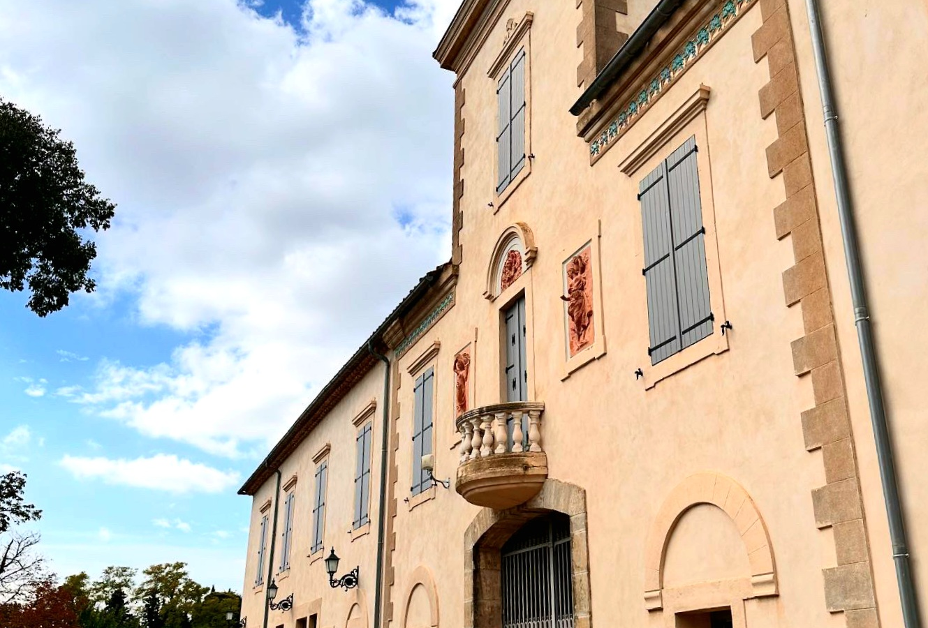 9-bedroom Property In Beziers, France (719 M²)