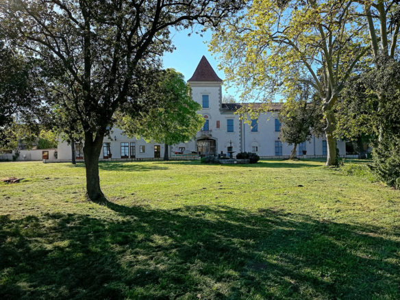 9-bedroom Property In Beziers, France (719 M²)