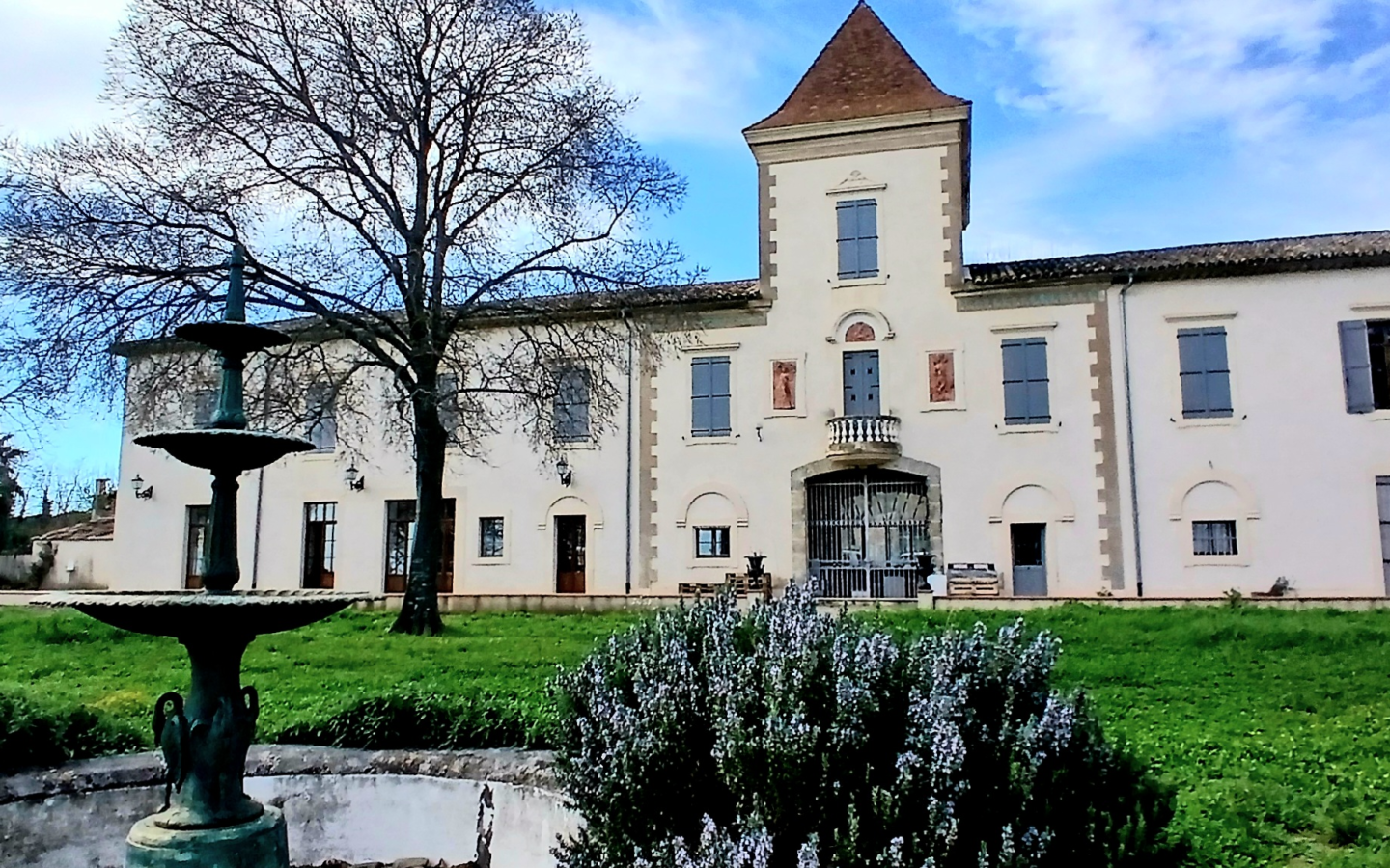 9-bedroom Property In Beziers, France (719 M²)