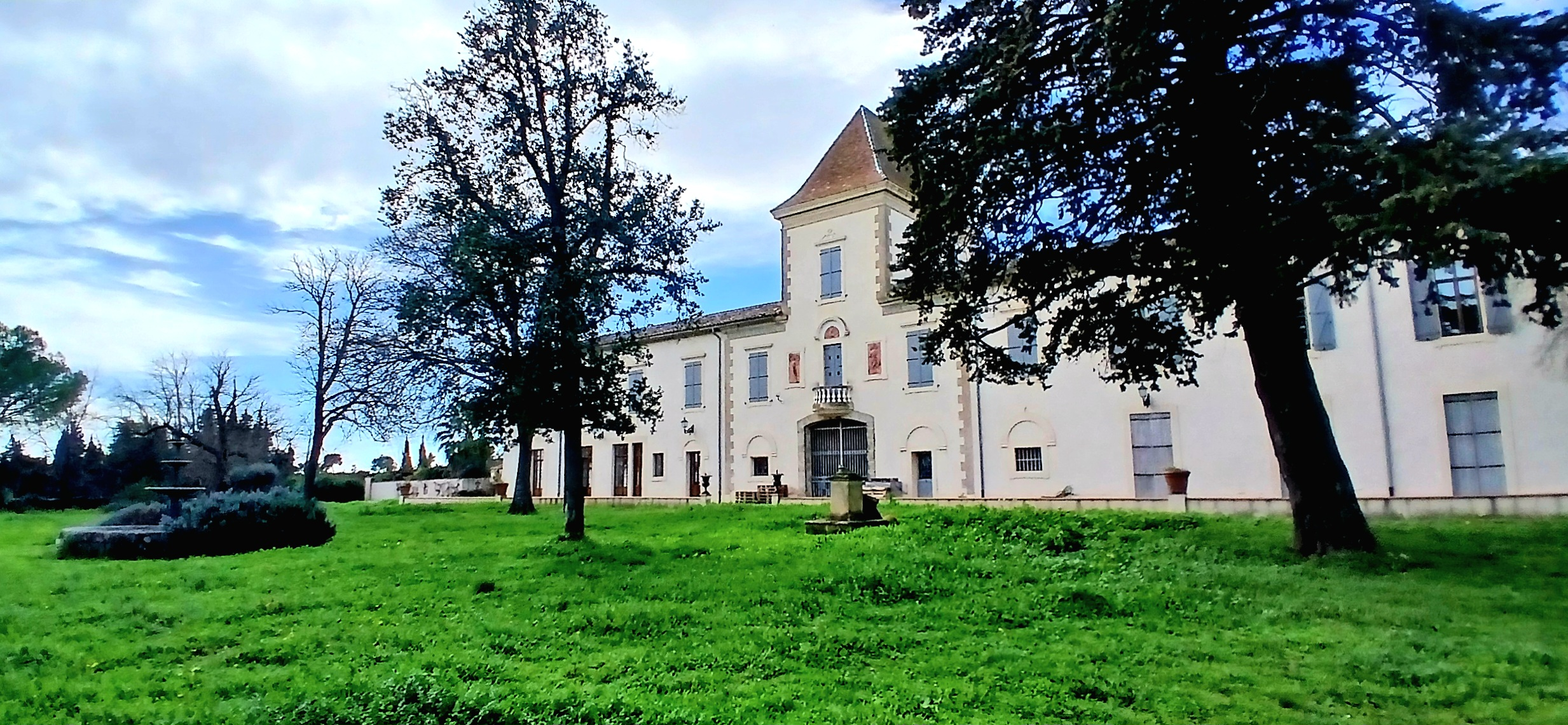 9-bedroom Property In Beziers, France (719 M²)