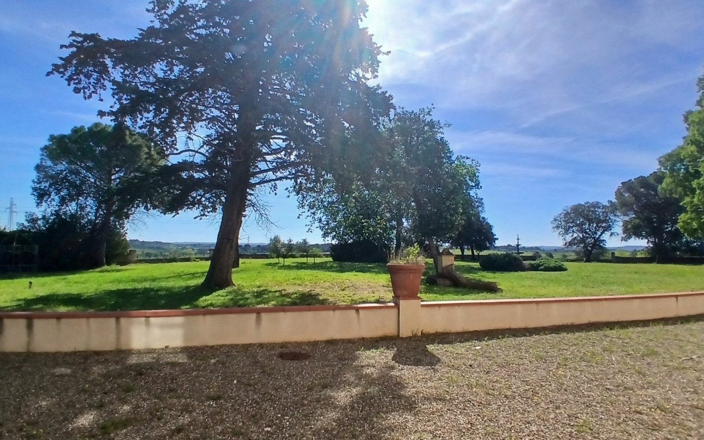 9-bedroom Property In Beziers, France (719 M²)