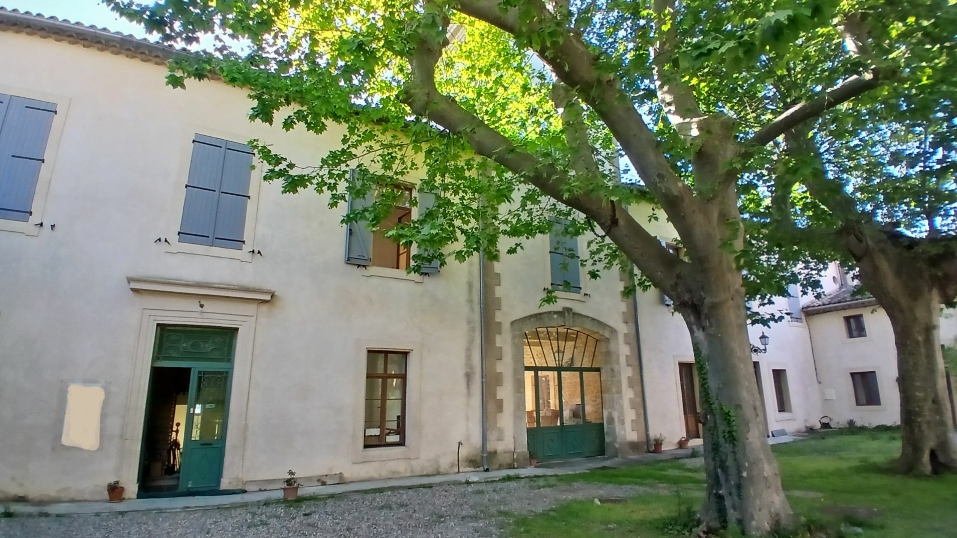 9-bedroom Property In Beziers, France (719 M²)