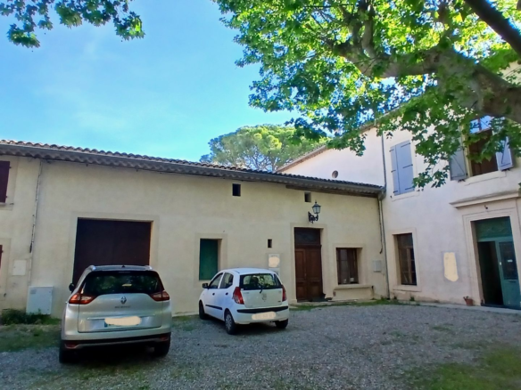9-bedroom Property In Beziers, France (719 M²)