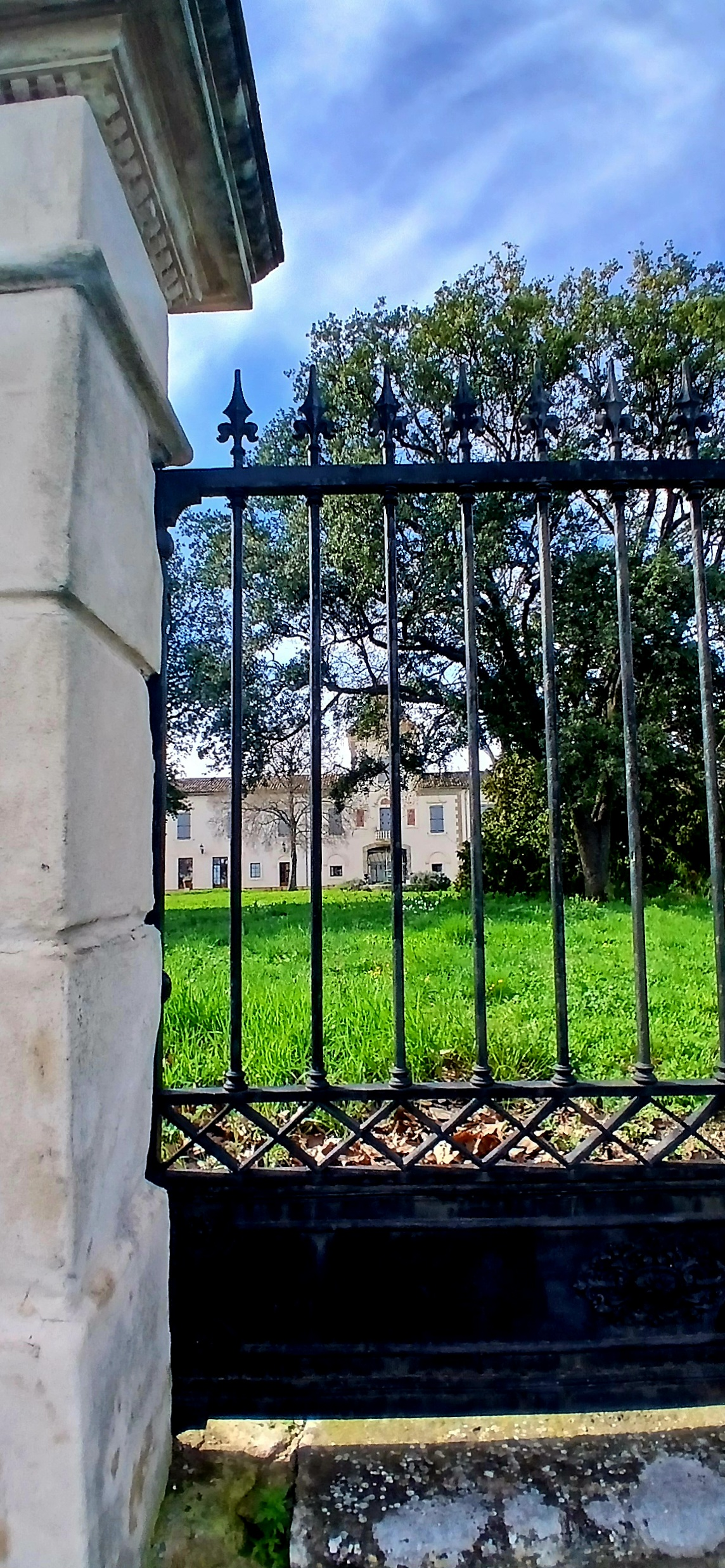 9-bedroom Property In Beziers, France (719 M²)