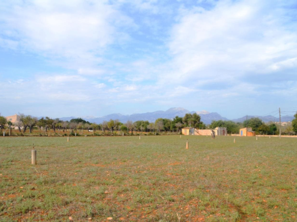 Land In Búger, Spain (230 M²)