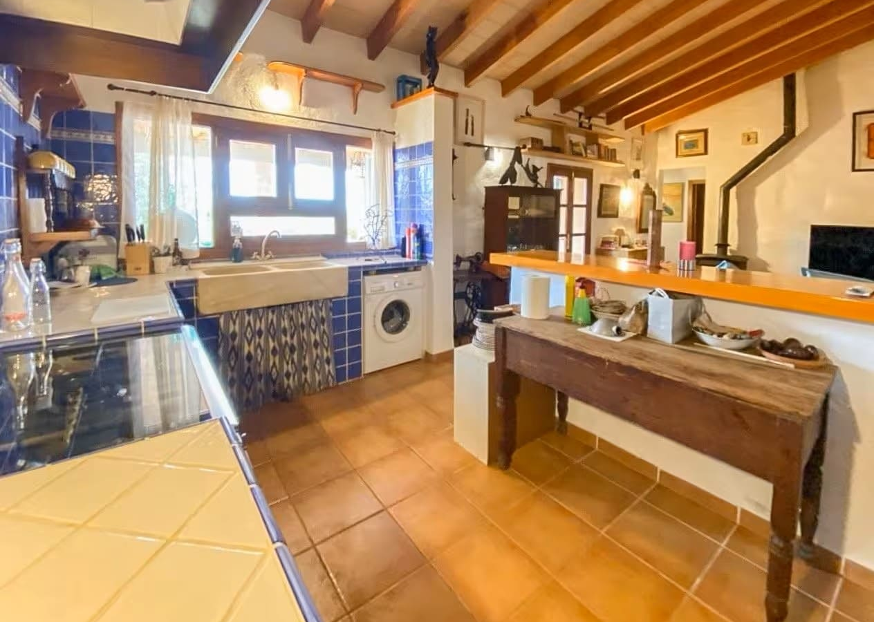 5-bedroom Finca In Inca, Spain (200 M²)