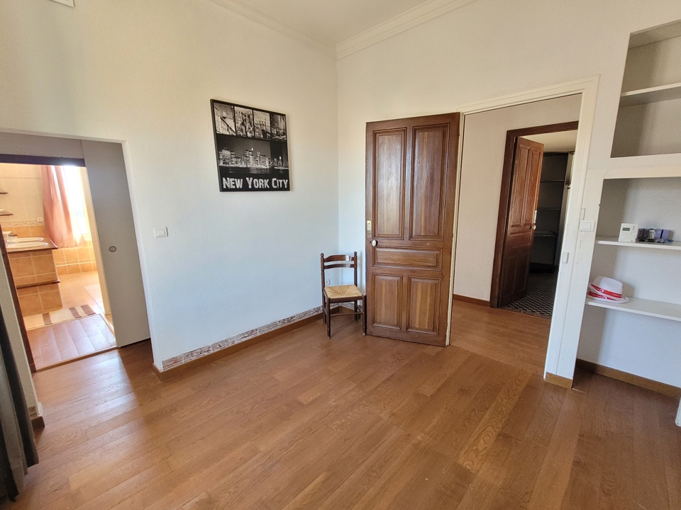 3-bedroom House In Capestang, France (130 M²)