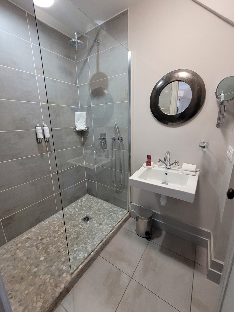 2-bedroom Apartment In Capestang, France (70 M²)