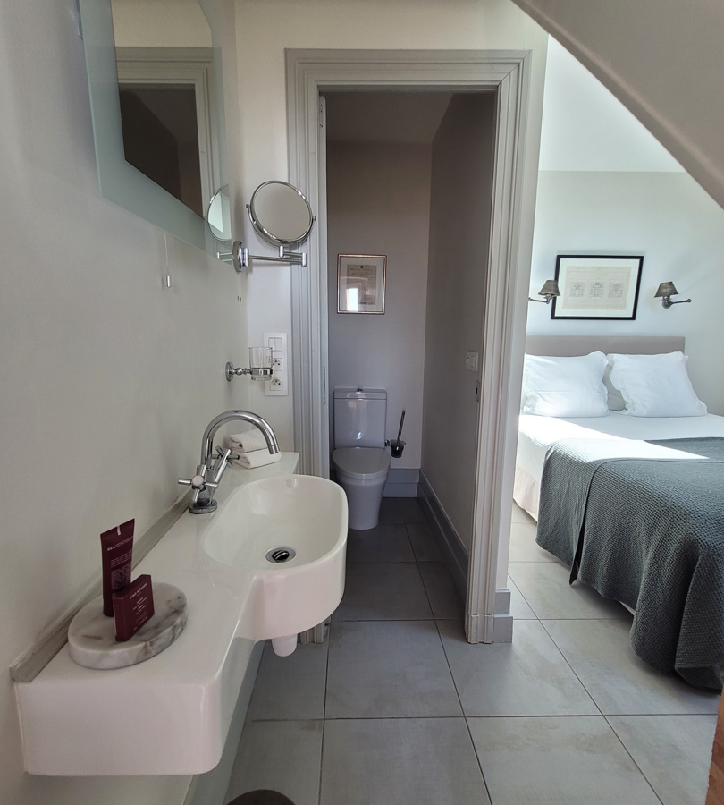 2-bedroom Apartment In Capestang, France (70 M²)