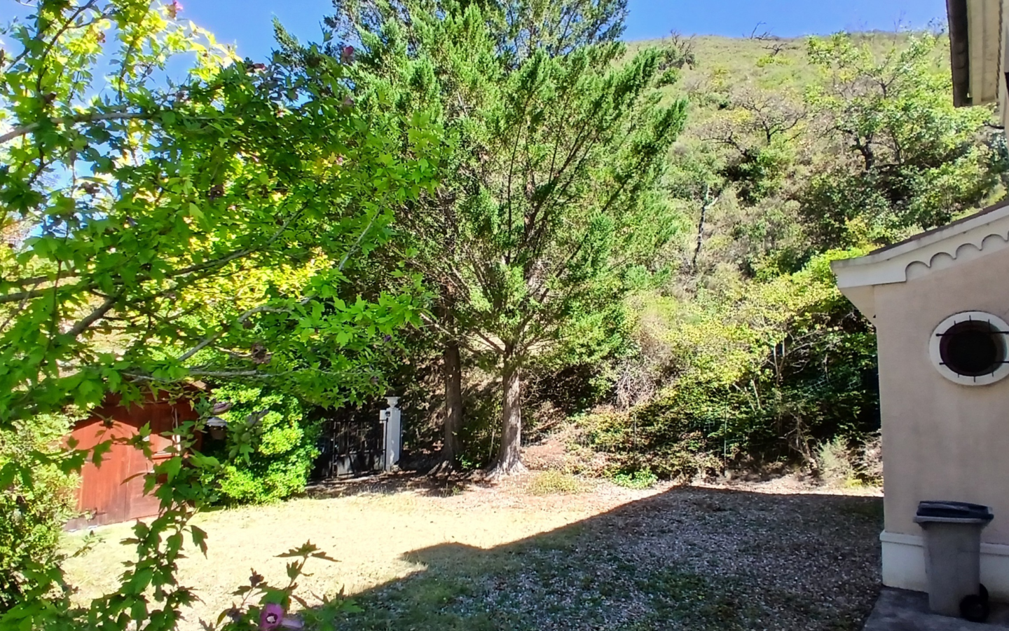 4-bedroom Detached House In Esperaza, France (163 M²)