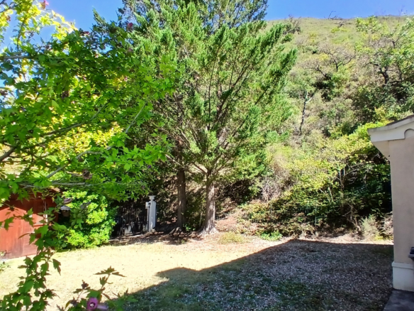 4-bedroom Detached House In Esperaza, France (163 M²)