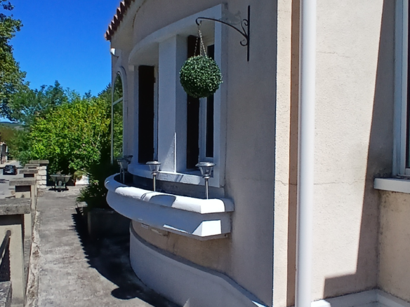 4-bedroom Detached House In Esperaza, France (163 M²)