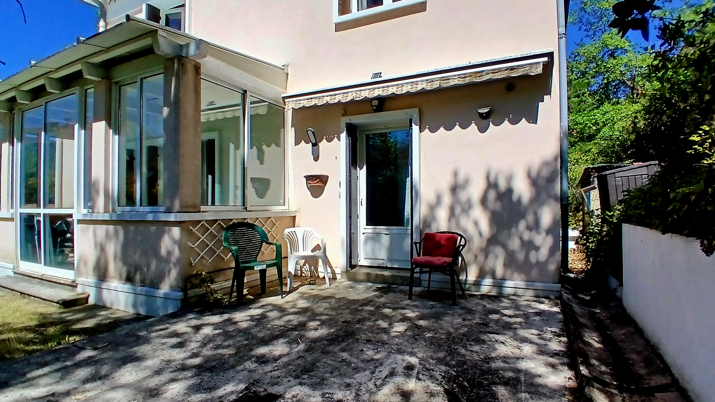 4-bedroom Detached House In Esperaza, France (163 M²)