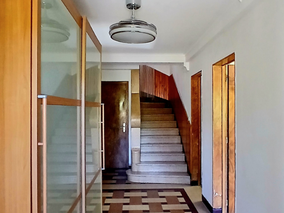 4-bedroom Detached House In Esperaza, France (163 M²)