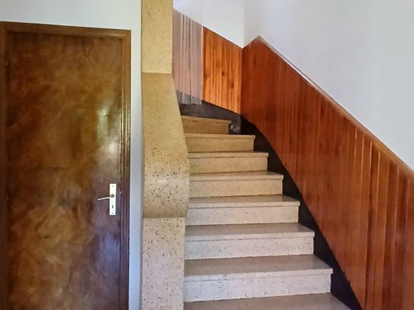4-bedroom Detached House In Esperaza, France (163 M²)