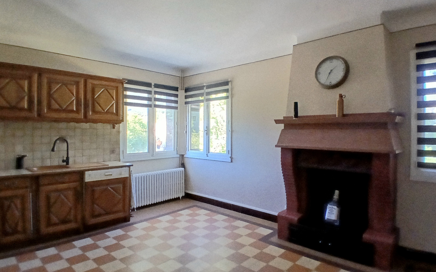 4-bedroom Detached House In Esperaza, France (163 M²)