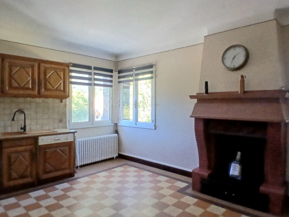 4-bedroom Detached House In Esperaza, France (163 M²)
