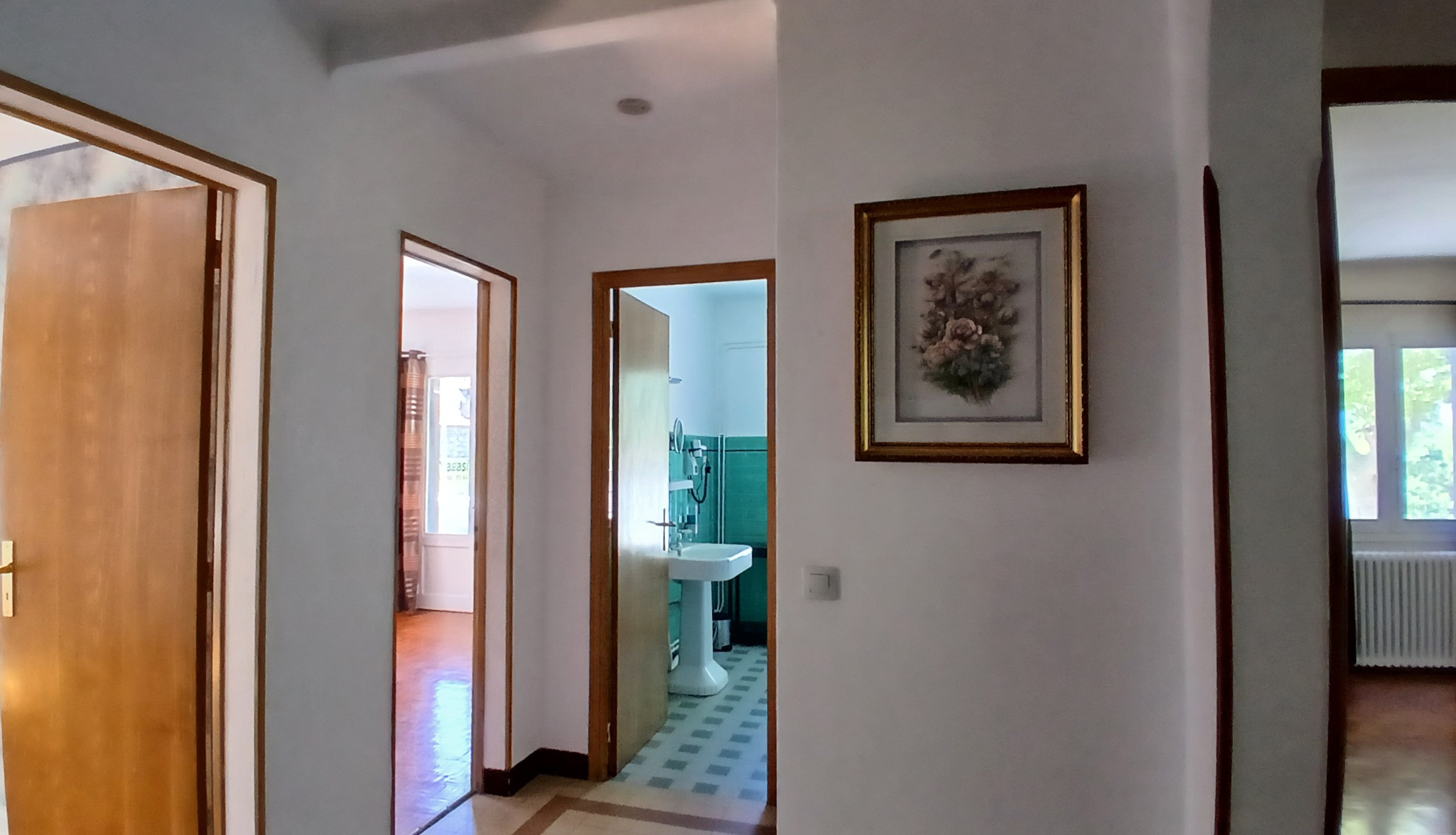 4-bedroom Detached House In Esperaza, France (163 M²)