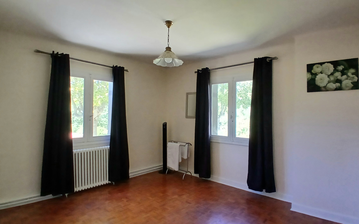 4-bedroom Detached House In Esperaza, France (163 M²)
