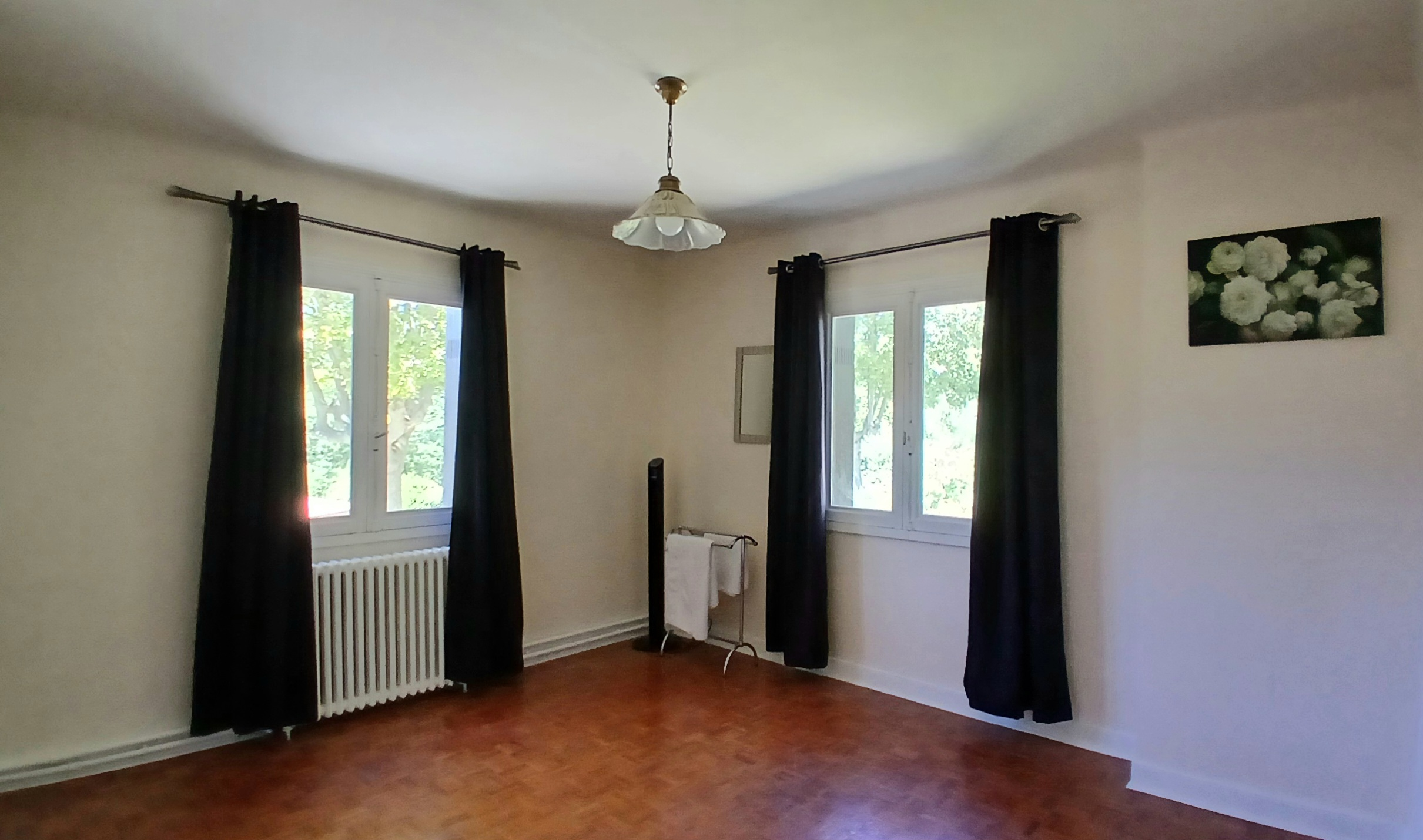 4-bedroom Detached House In Esperaza, France (163 M²)