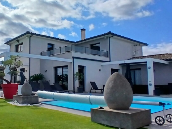 Detached House In Lezignan Corbieres