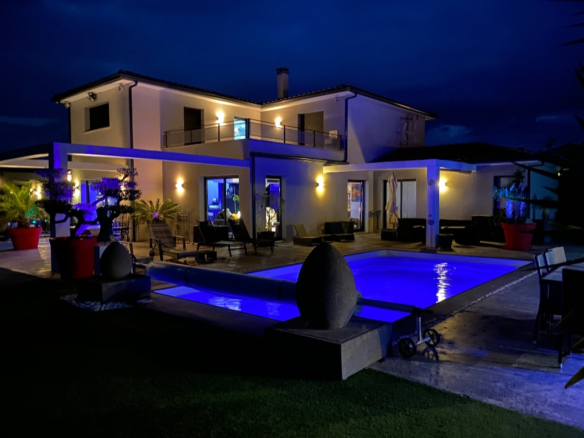 Detached House In Lezignan Corbieres