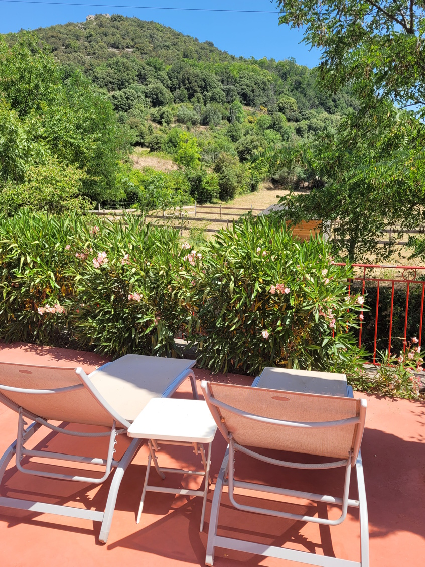 9-bedroom House In Olargues, France (367 M²)