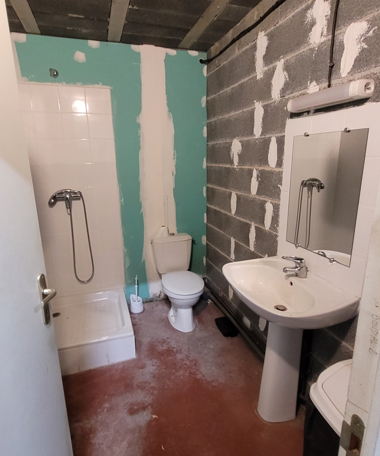 Land In Faugeres, France (1.860 M² Plot)
