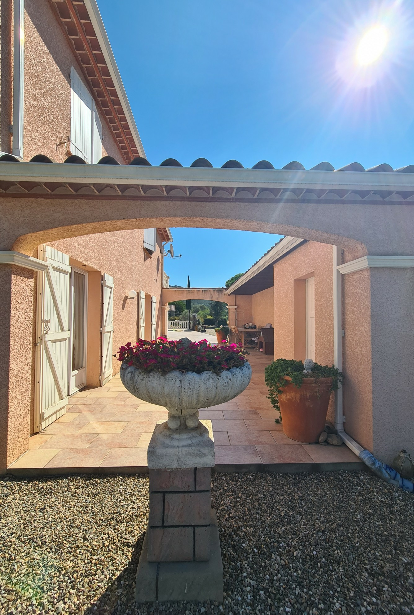 7-bedroom Detached House In Cessenon Sur Orb, France (248 M²)