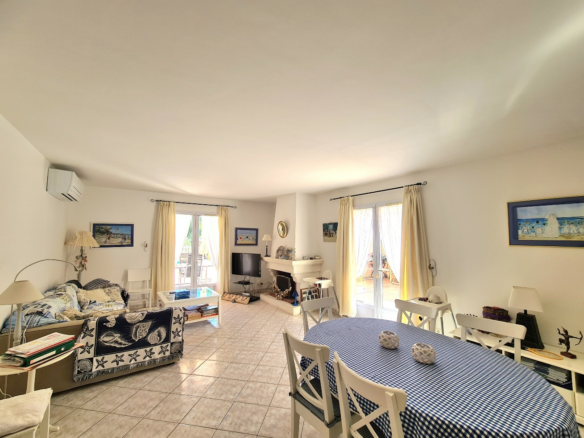 7-bedroom Detached House In Cessenon Sur Orb, France (248 M²)