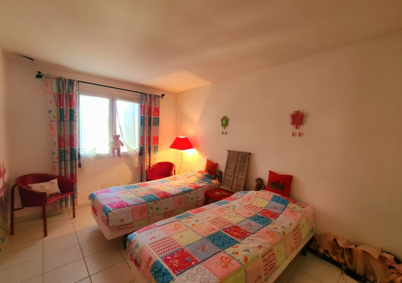 7-bedroom Detached House In Cessenon Sur Orb, France (248 M²)