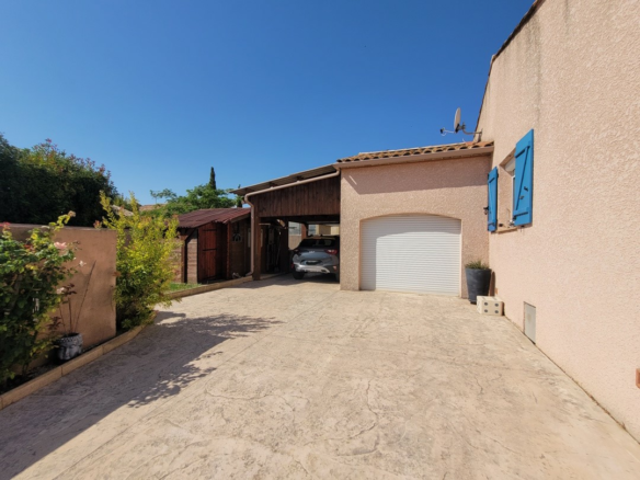 4-bedroom Detached House In Pezenas, France (125 M²)