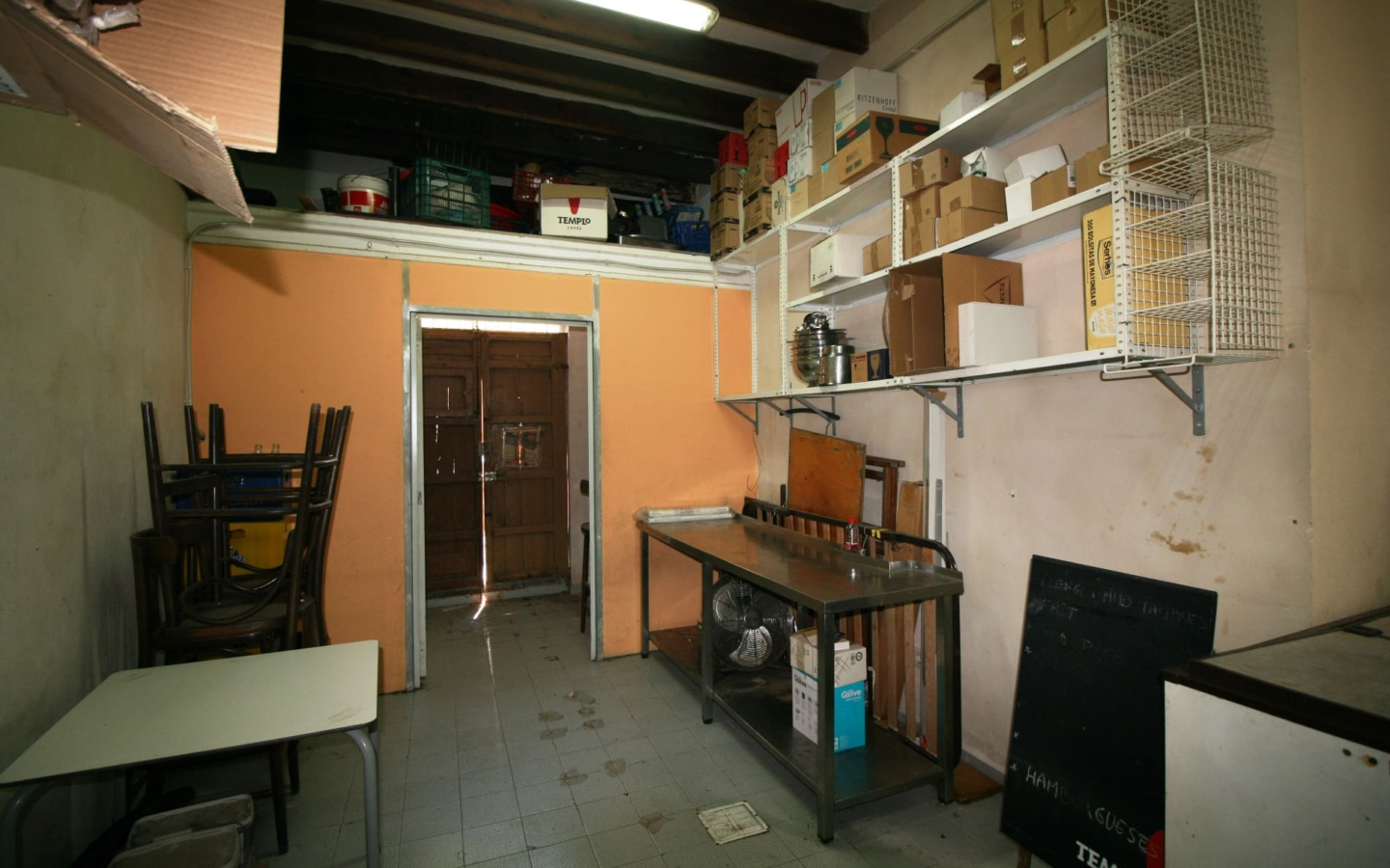 Commercial In Binissalem, Spain (173 M²)