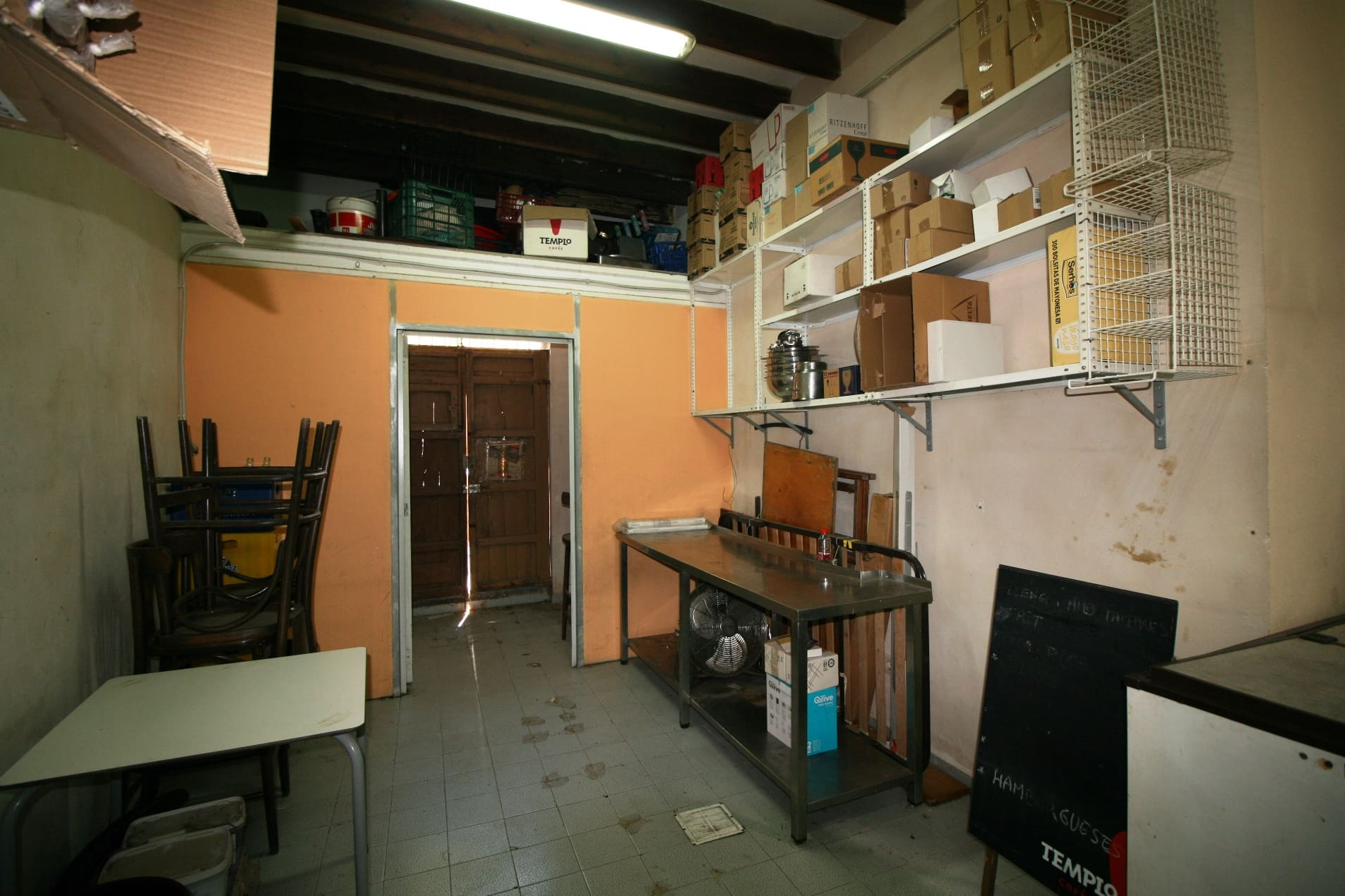 Commercial In Binissalem, Spain (173 M²)