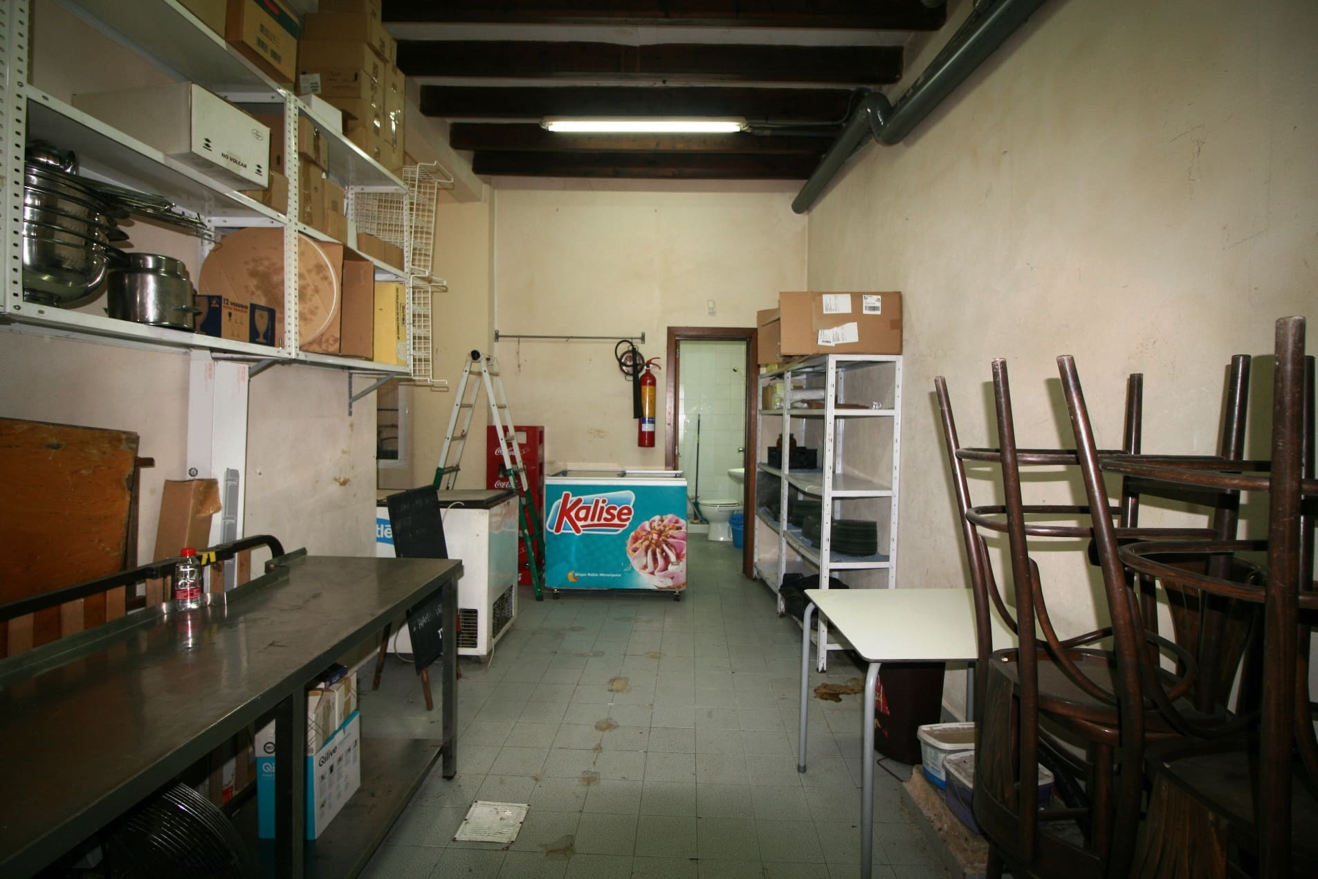 Commercial In Binissalem, Spain (173 M²)