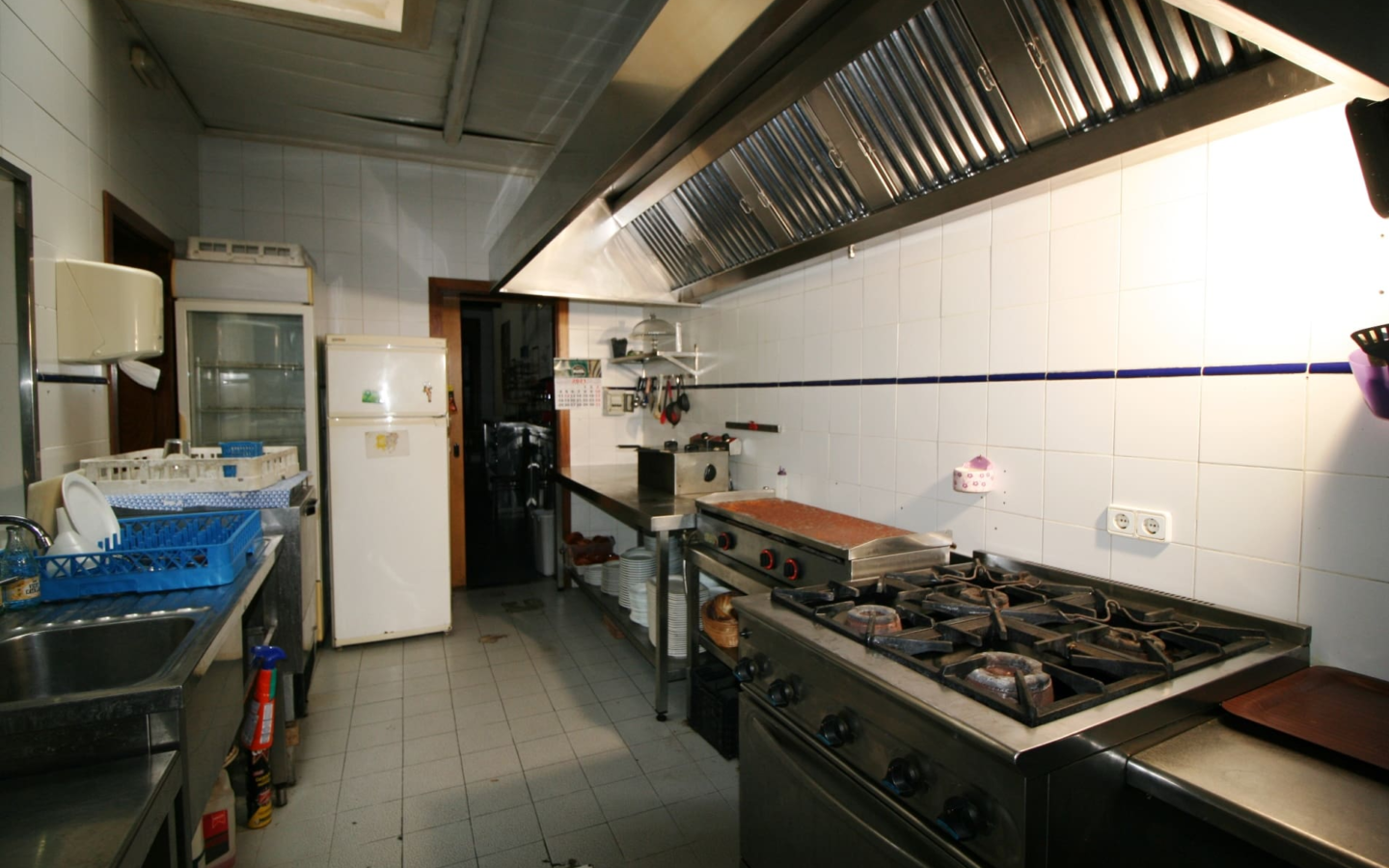 Commercial In Binissalem, Spain (173 M²)