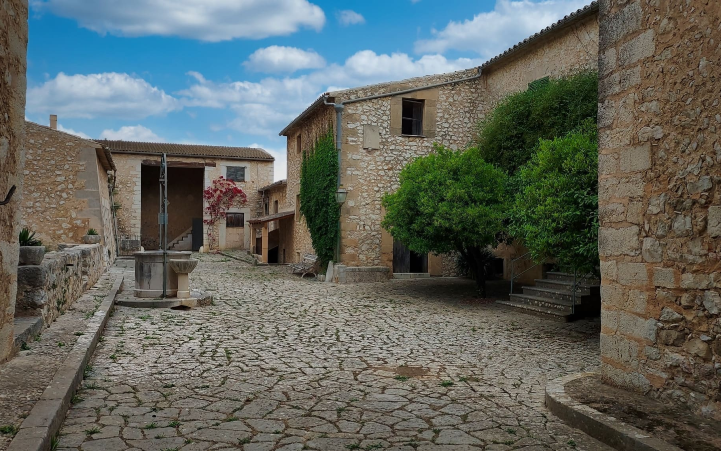 11-bedroom Finca In Binissalem, Spain (2.297 M²)