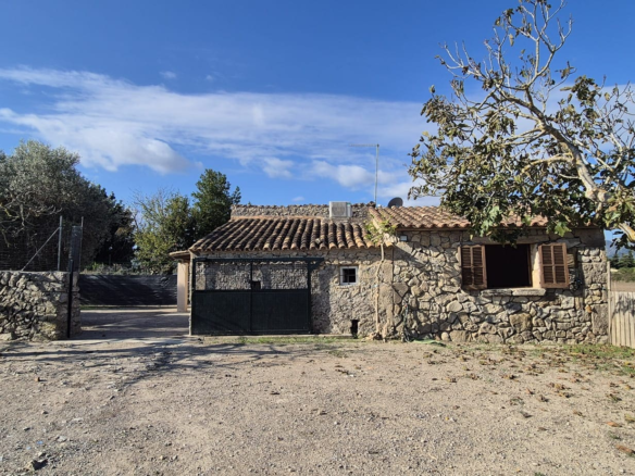 2-bedroom Finca In Alcúdia, Spain (145 M²)