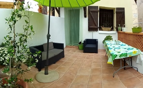 3-bedroom House In Pezenas, France (150 M²)