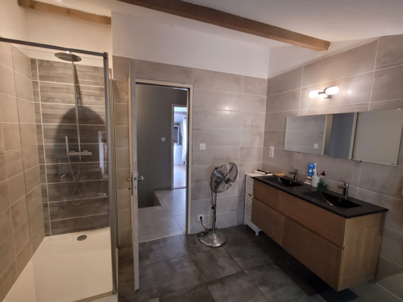 3-bedroom House In Laurens, France (115 M²)