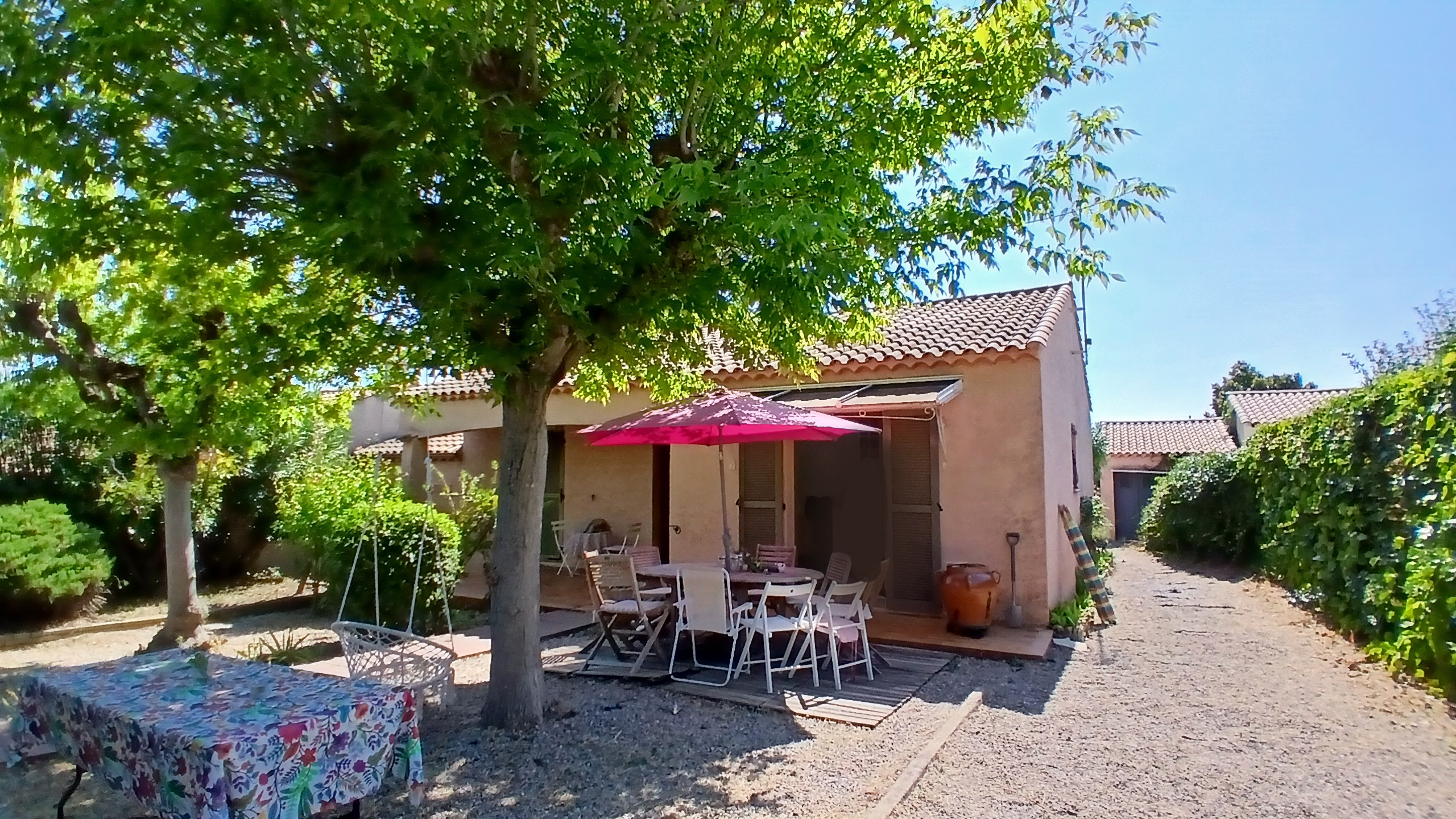 SGF237600EBD-c4bc71 4-bedroom Detached House In Autignac, France (100 M²)