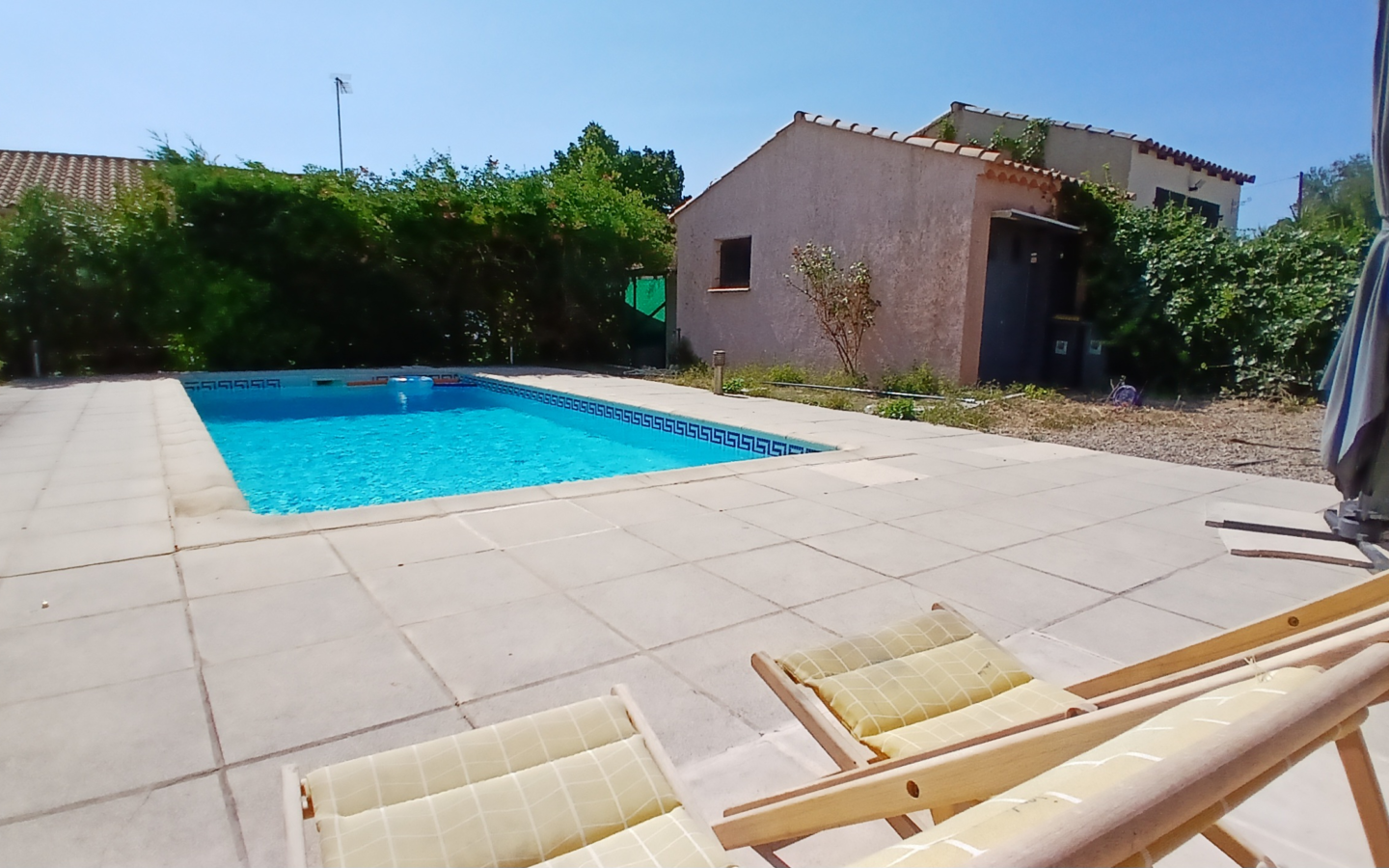 4-bedroom Detached House In Autignac, France (100 M²)