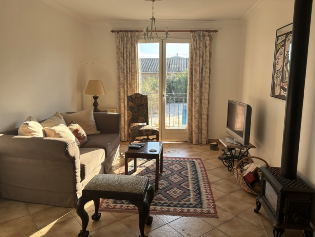 4-bedroom Detached House In Autignac, France (100 M²)