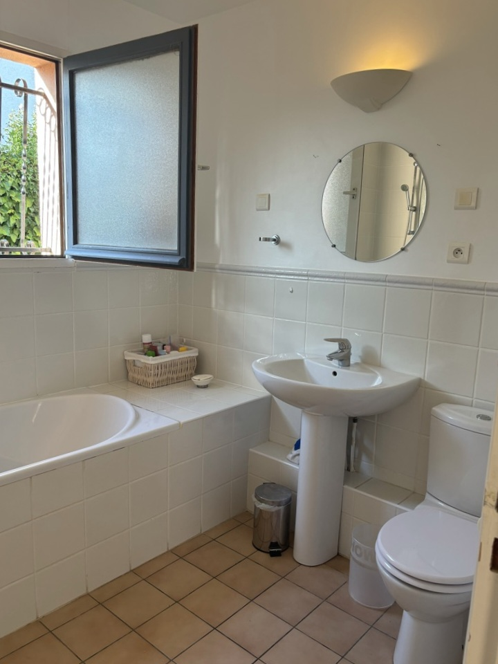 SGF237600EBM-0aab67 4-bedroom Detached House In Autignac, France (100 M²)