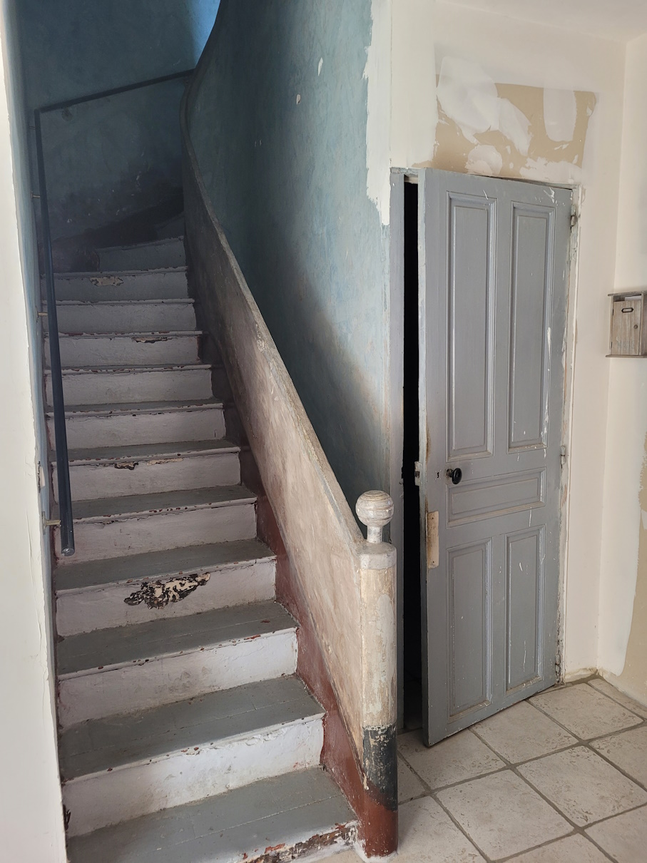 SGF253800EBG-7aee3a 3-bedroom House In Autignac, France (155 M²)