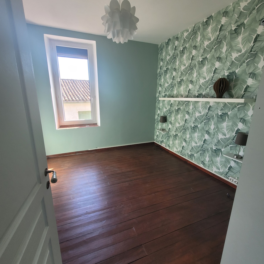 3-bedroom House In Autignac, France (155 M²)