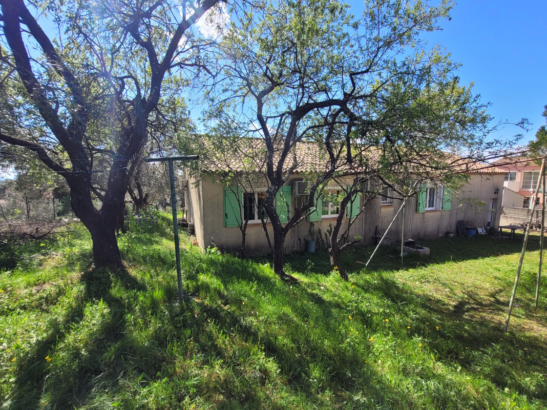 3-bedroom Detached House In Saint Genies De Fontedit, France (100 M²)