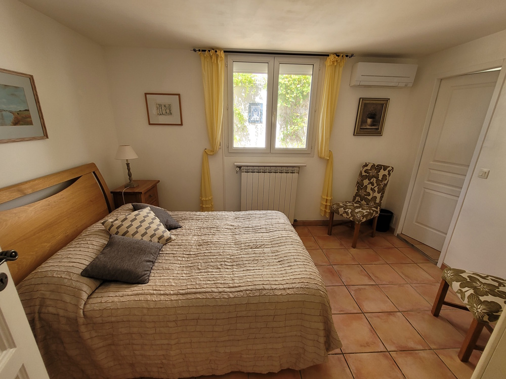 4-bedroom Detached House In Saint Genies De Fontedit, France (155 M²)