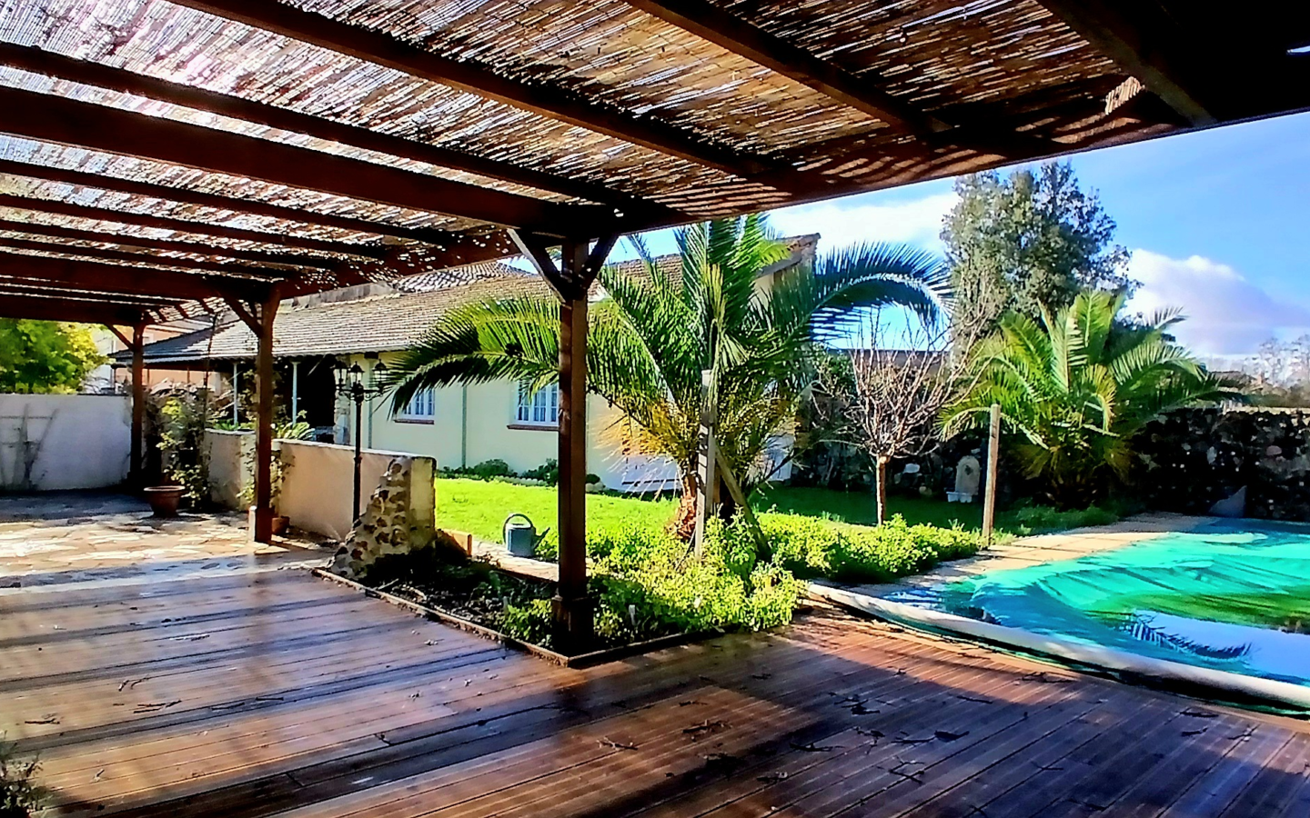7-bedroom House In Saint Genies De Fontedit, France (345 M²)